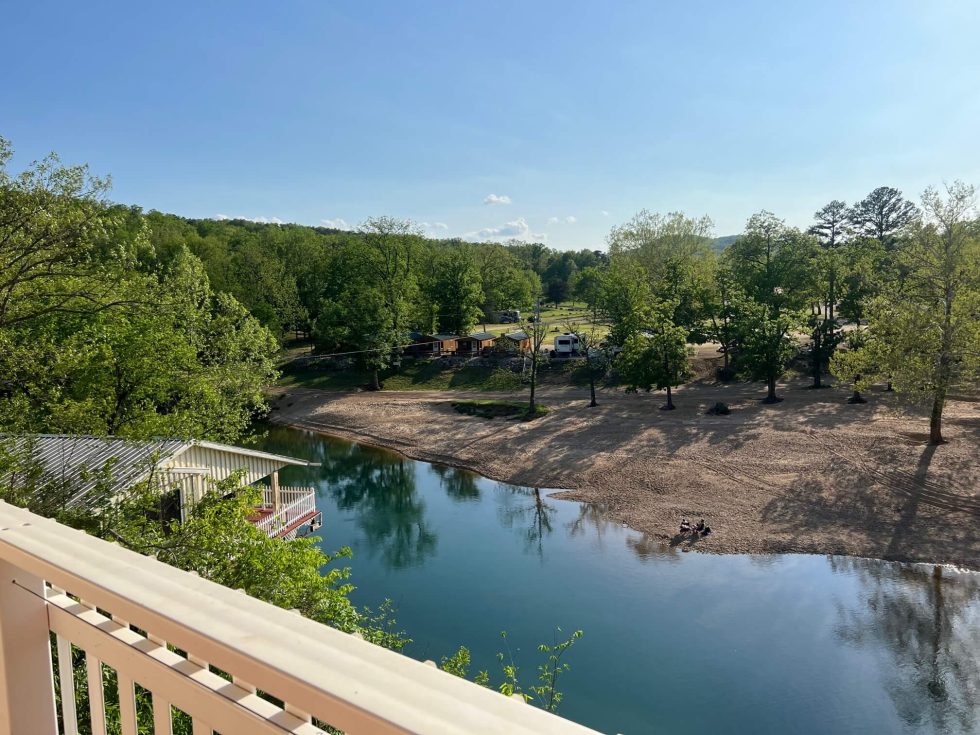 Home Jack's Fork River Resort