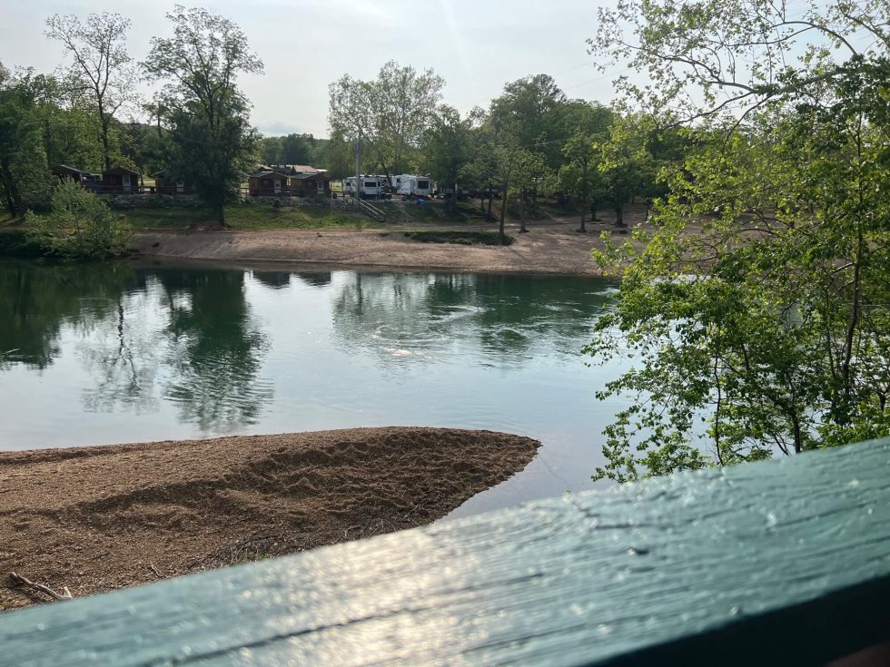 Home Jack's Fork River Resort